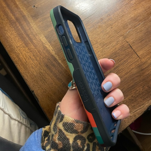 Casely iPhone 12 Pro Case - Endless Mountains - Picture 12 of 12